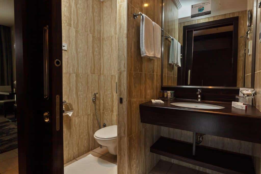 M Hotel Makkah by Millennium — photo