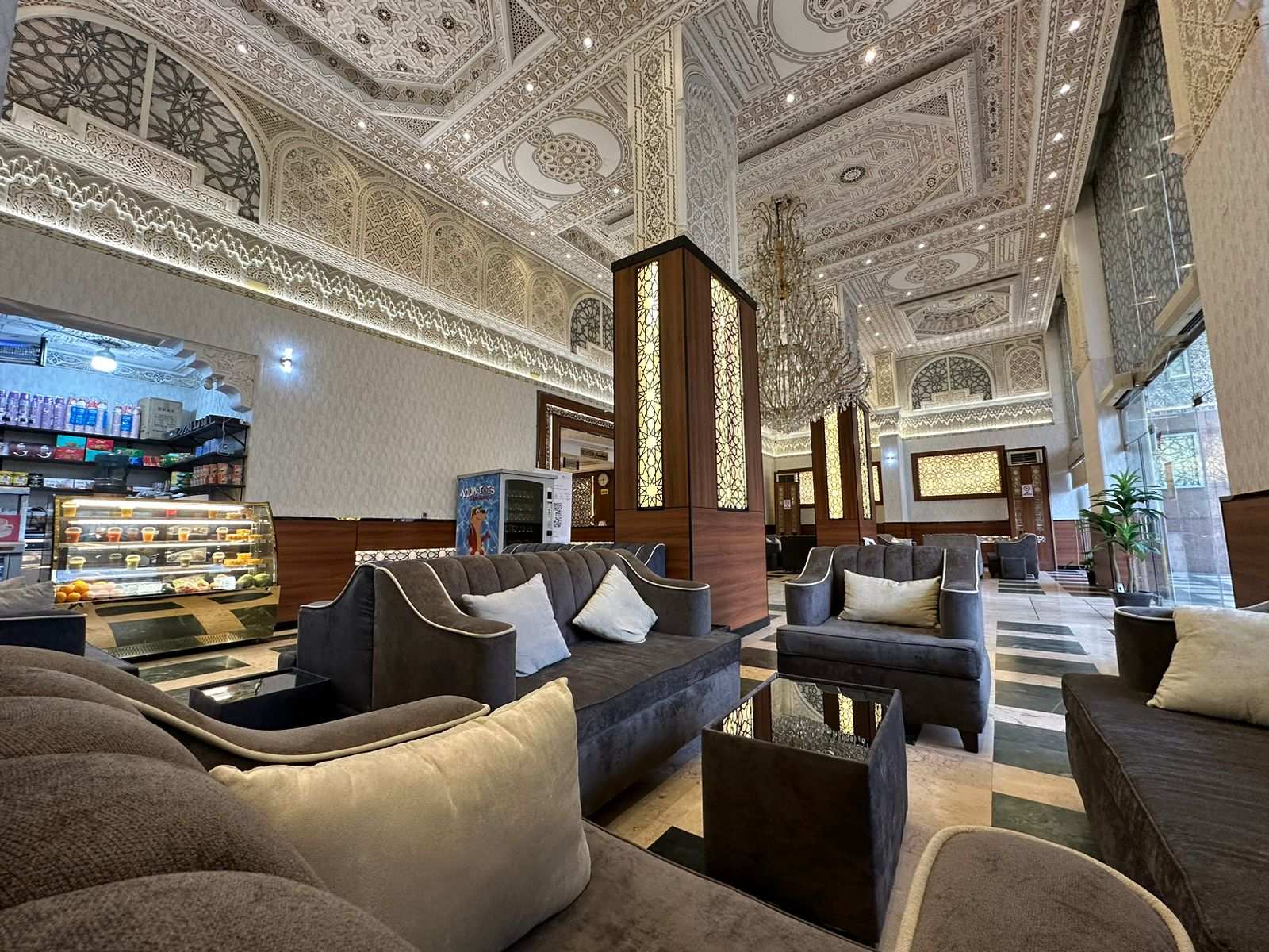 Dorrat Al Akhyar — photo