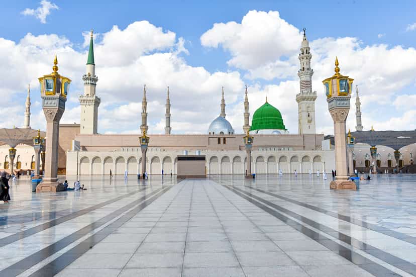 21 days Umrah Package 3 Star Lahore