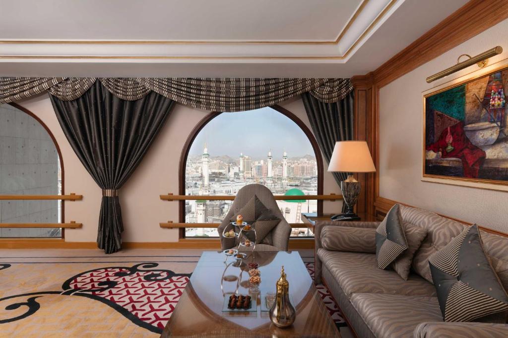 Makkah tower — photo