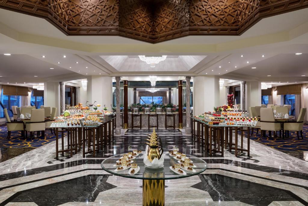 Makkah tower — photo