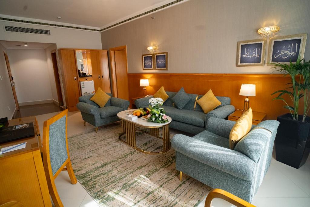 Emaar Grand — photo