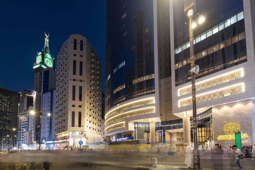 Emaar Grand — photo