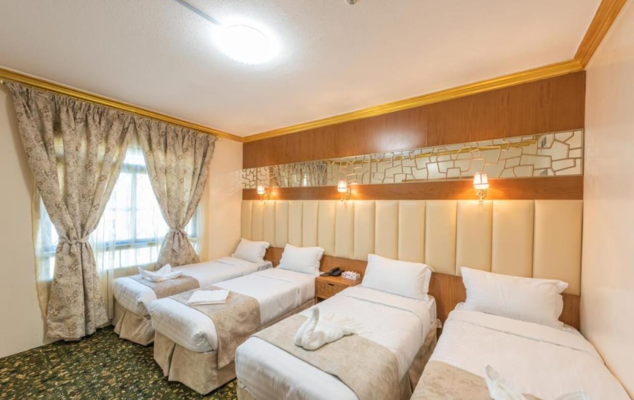 Grand Zowar — photo